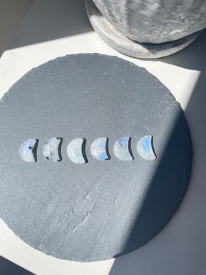 Moon Stone Moon shape stones /ムーンストーンムーンシェイプタンブル