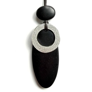 N-266eb TIN woodわのペンダント黒