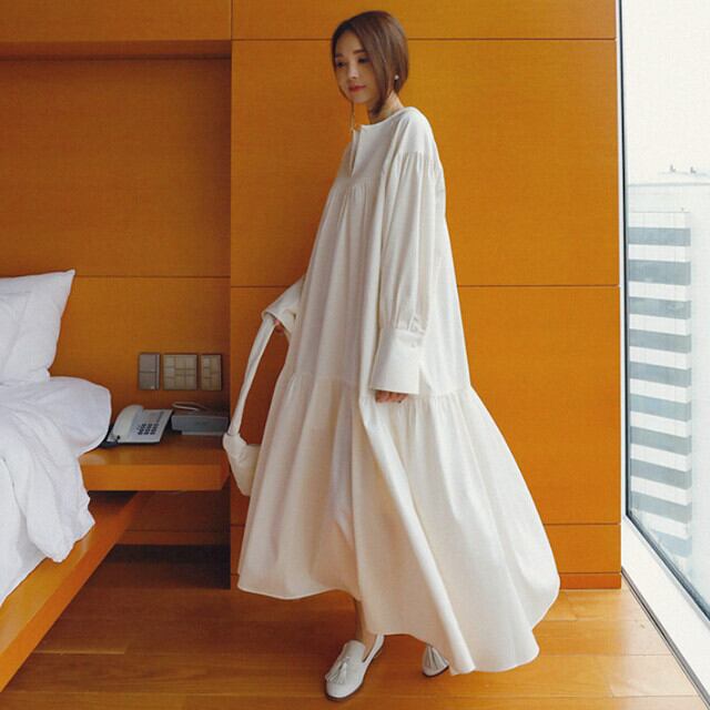 全2色 ホワイト/ブラック レディース ティアード カフス袖 ロングワンピース 無地 Vネック S/M/L/XL