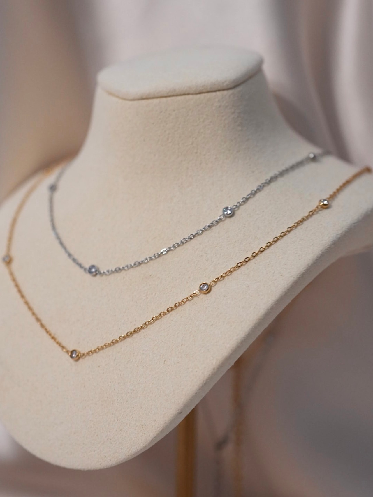 petit stone necklace