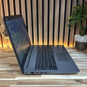 『おすすめ』HP 250 G7  SSD512GB  メモリ8GB  FHD  i5第8世代  大型ノートパソコン