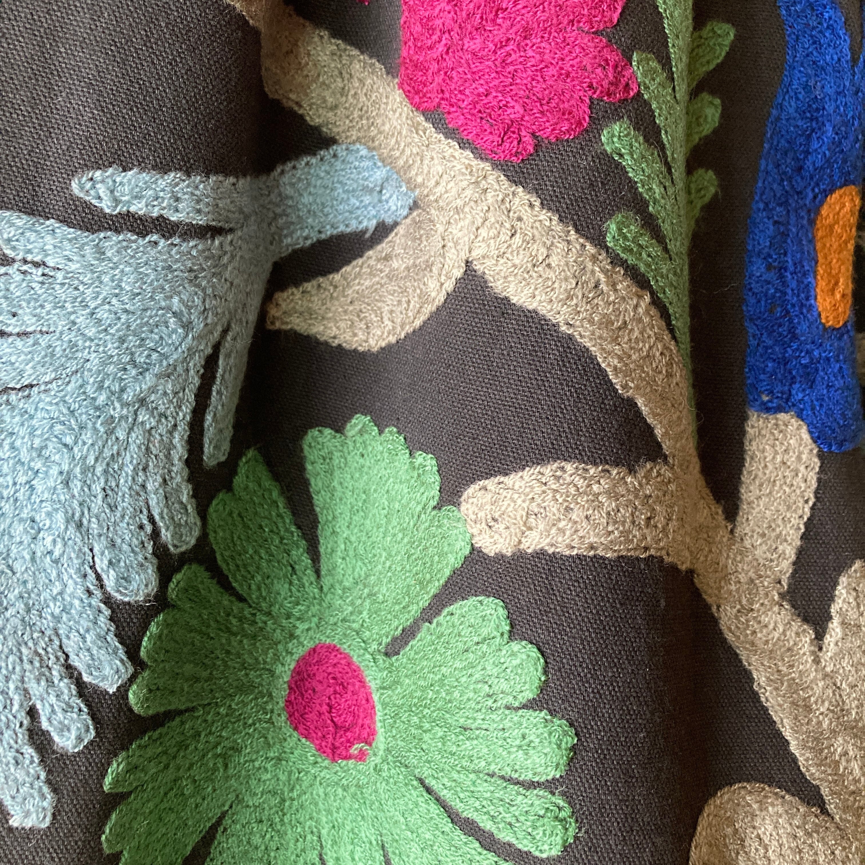 インド スザニ刺繍のパンツ | からす舎