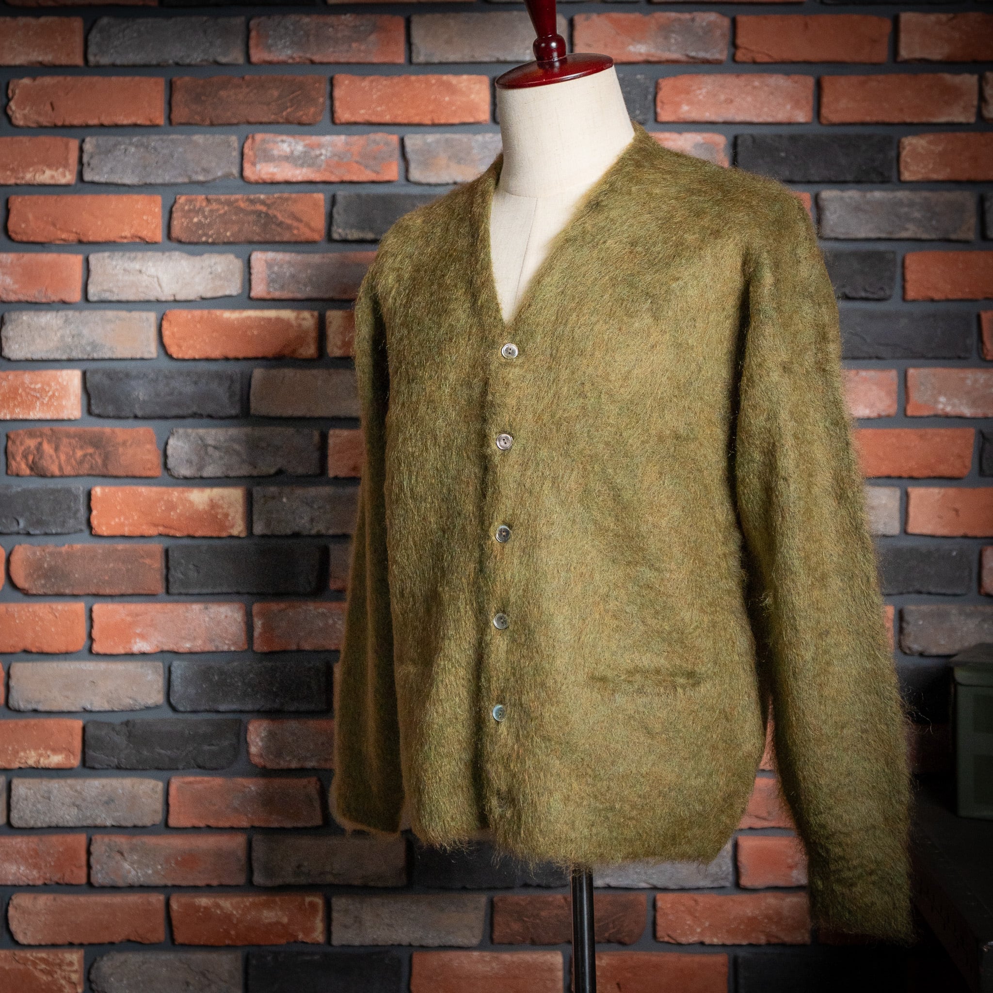 【Authentic Reproduction Products®】Premium Classic Mohair Cardigan W/Pocket " Olive" モヘアカーディガン プレミアム クラシック  ポケット付き オリーブ