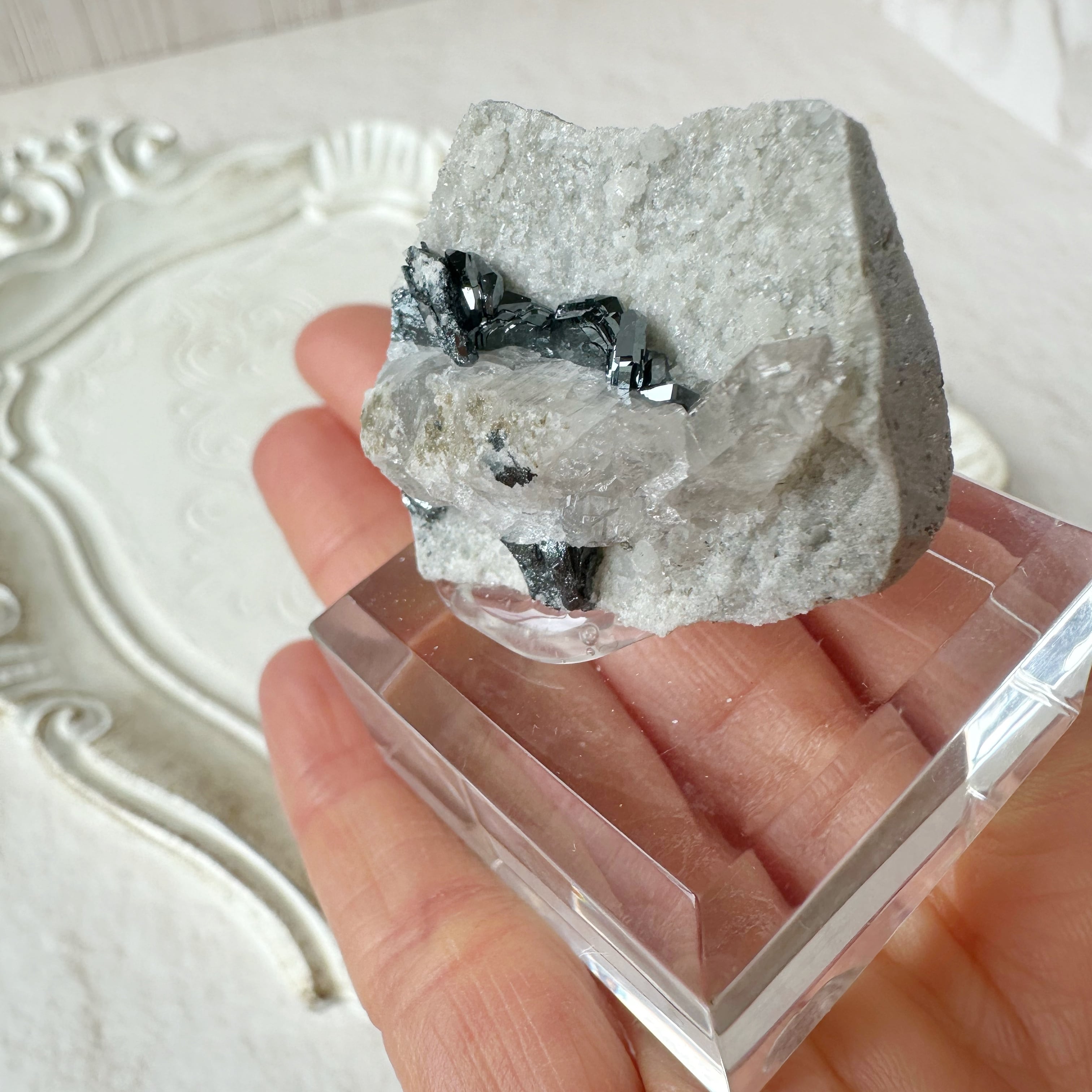 ハイクオリティ✨プラズクォーツ＆ヘマタイト(アイアンローズ) 共生原石 大切な存在】アイアンローズ ヘマタイトローズ オン クォーツ 赤鉄鉱