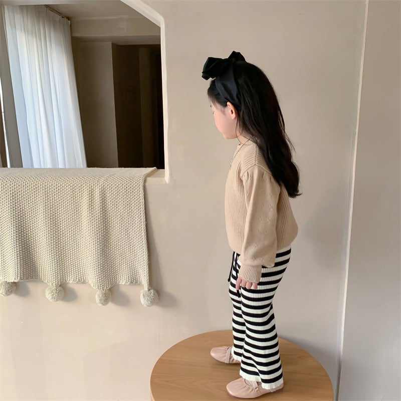 90,100cm　パフスリーブ薄手ニット