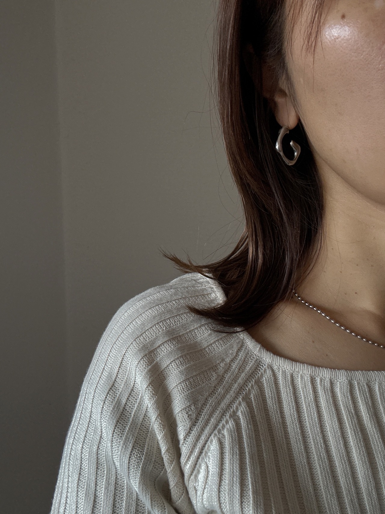 モードラインピアス