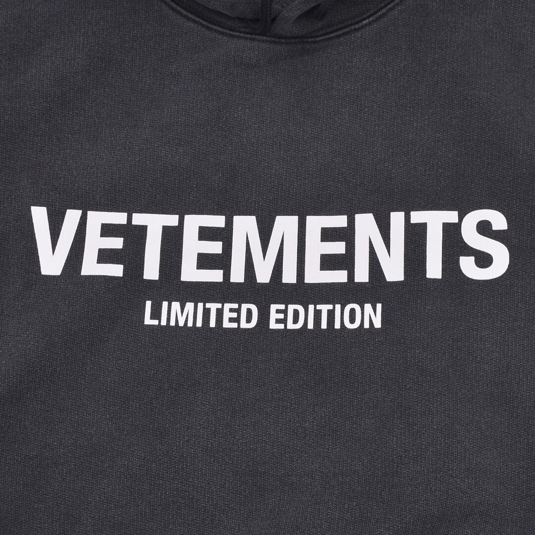 VETEMENTS FAN? ブラック フーディ 限定版 VETEMENTS FAN? ブラック フーディ 限定版 VETEMENTS(ヴェトモン