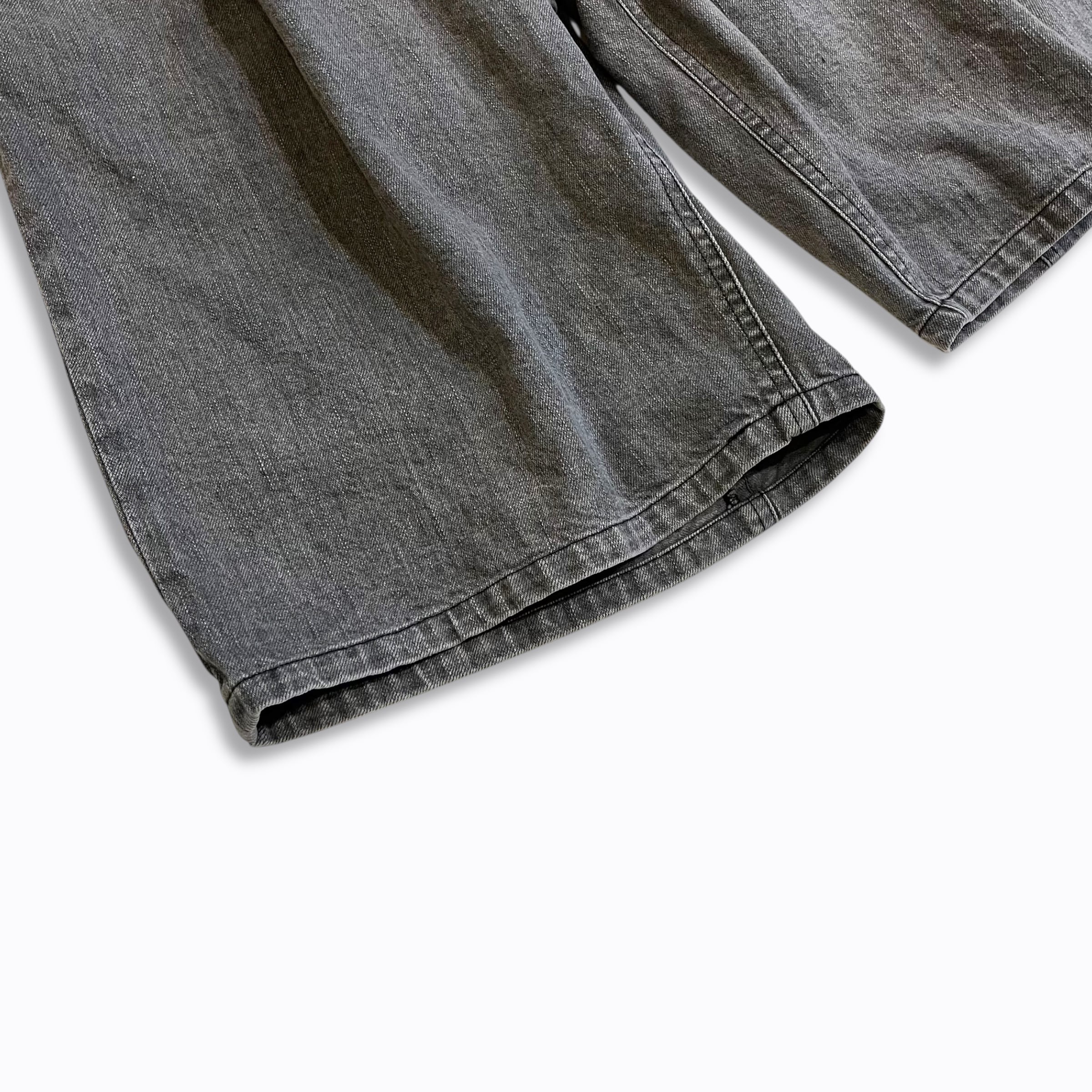 VOAAOV【ヴォアーブ】BLACK DENIM WIDE SHORTS | store a