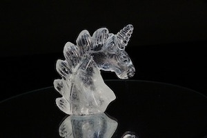 ユニコーン彫刻水晶　約42g