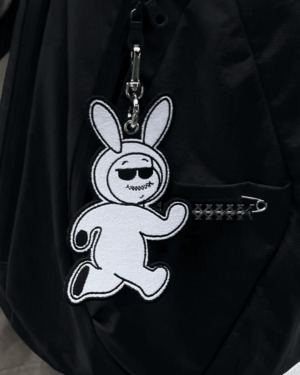 [REQUEST] BONZ PRESENTS 23072002 key holder (ju) bz23072002