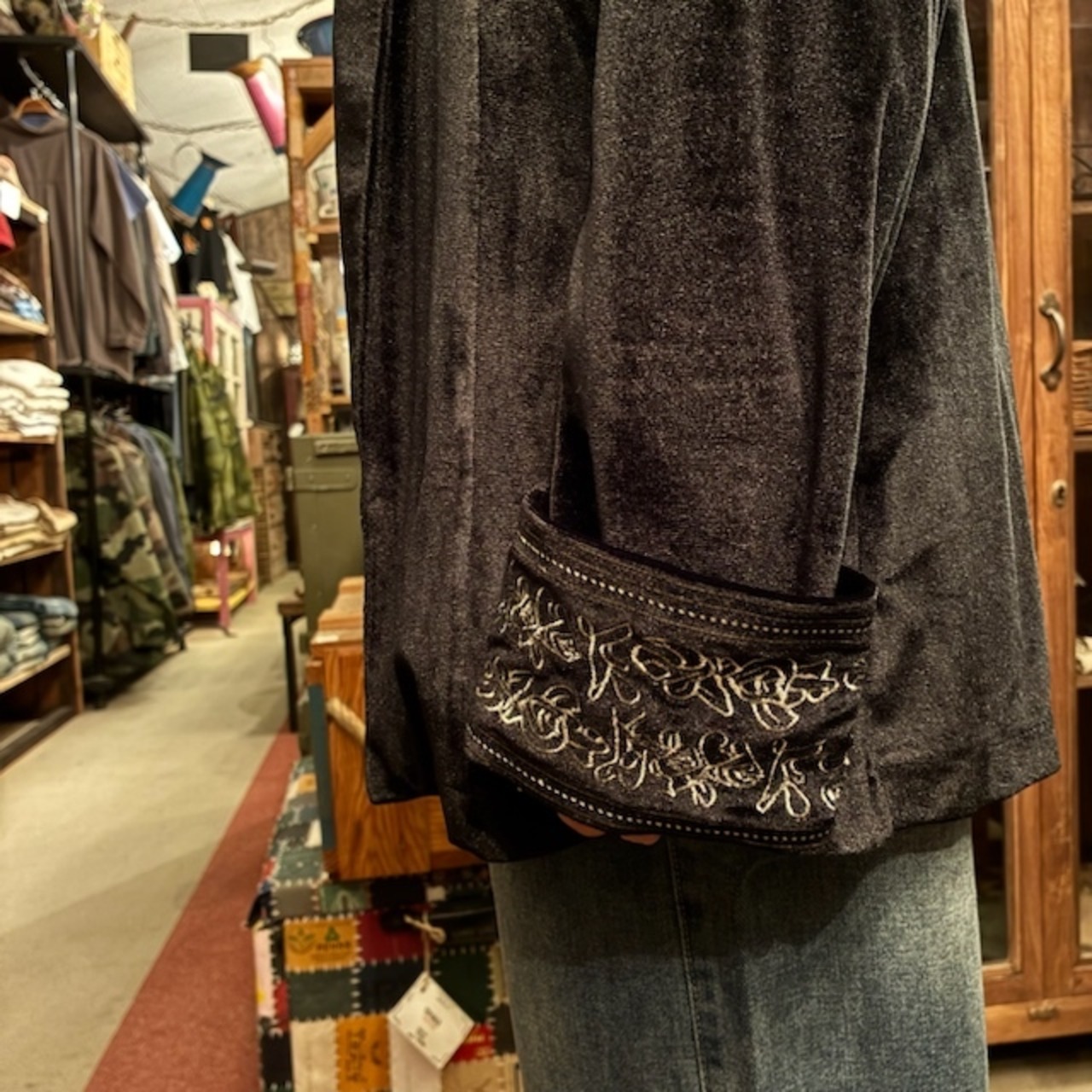 TOPANGA Lady's Velvet Embroidered Jacket　ベルベットエンブロイダリージャケット　ブラック　刺繍　ヴィンテージ　クラシック　ゴシック　羽織　アウター