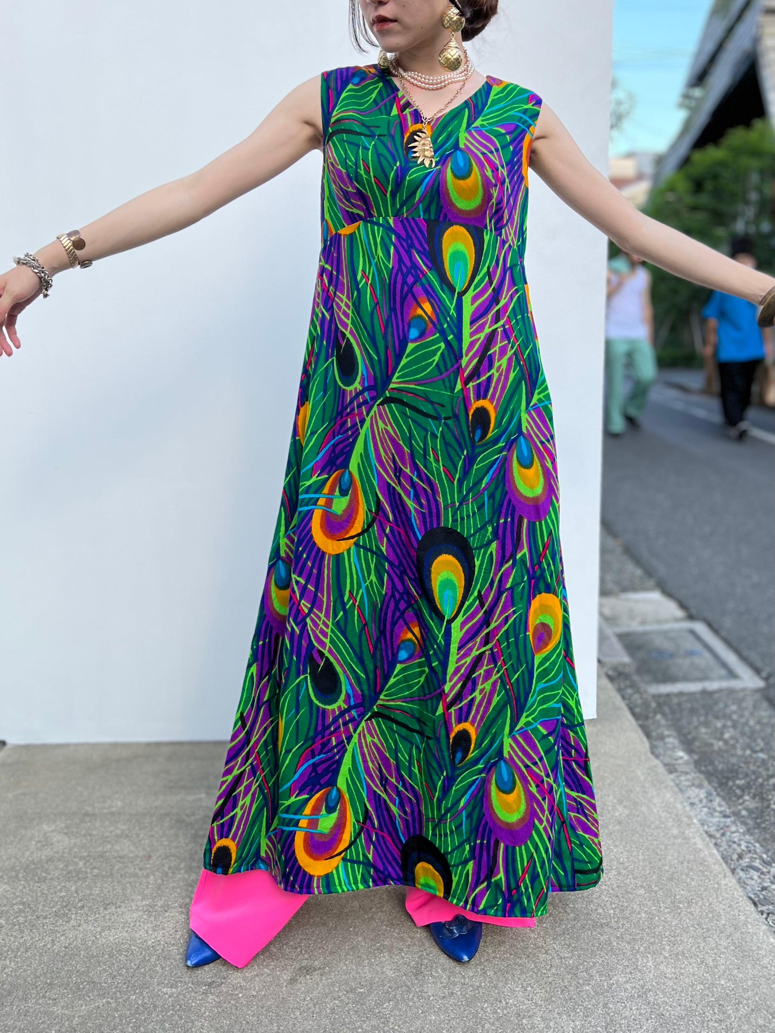 70s hawaiian × peacock sleeveless dress ( ヴィンテージ ハワイアン 孔雀柄 ノースリーブ ワンピース ) |  Riyad vintage shop powered by BASE