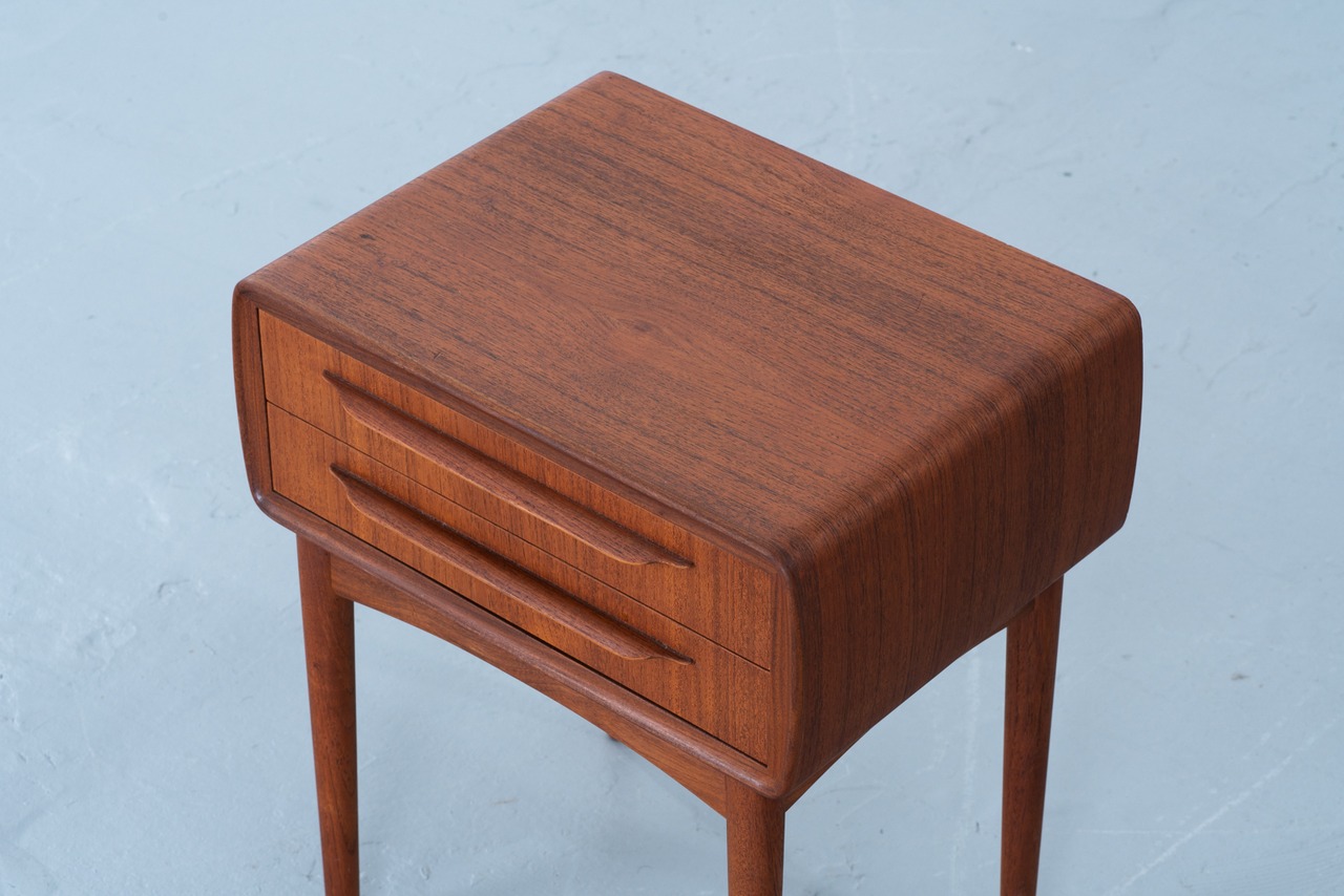 Johannes Andersen | chest teak