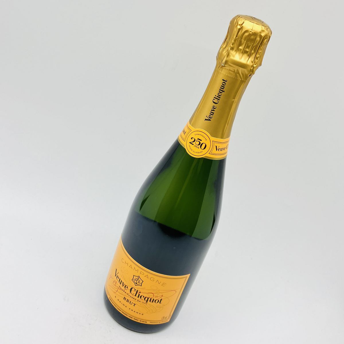 ヴーヴ・クリコ イエローラベル ブリュット 750ml フランス 辛口 ヴーヴ・クリコ イエローラベル ブリュット 750ml フランス 辛口