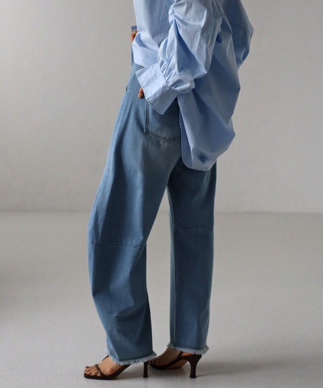 カーヴィーデニム