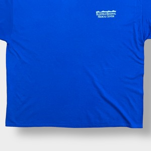 【GILDAN】3XL ビッグシルエット 病院 ワンポイントロゴ Tシャツ バックプリント ブルー BLUEFIELD REGIONAL MEDICAL CENTER 半袖 us古着