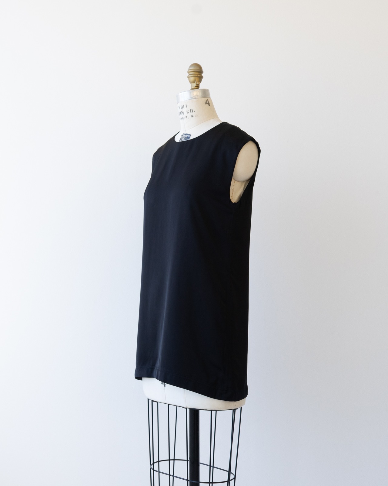 〈CÉLINE by phoebe philo〉Sleeveless tops