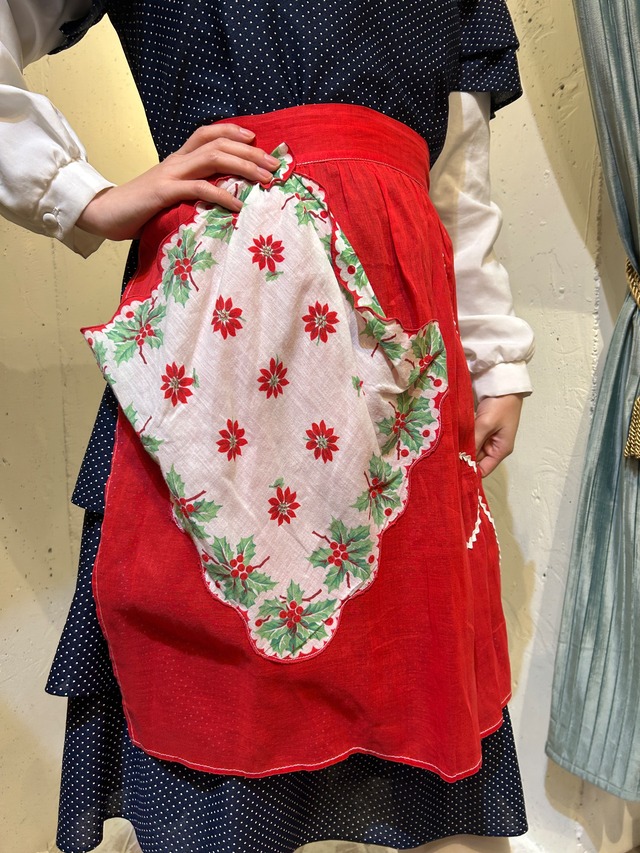 Vintage holly motif Christmas apron