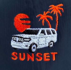 夕暮れクルージング SUV（ヘビーウェイト 半袖Tシャツ ユニセックス）