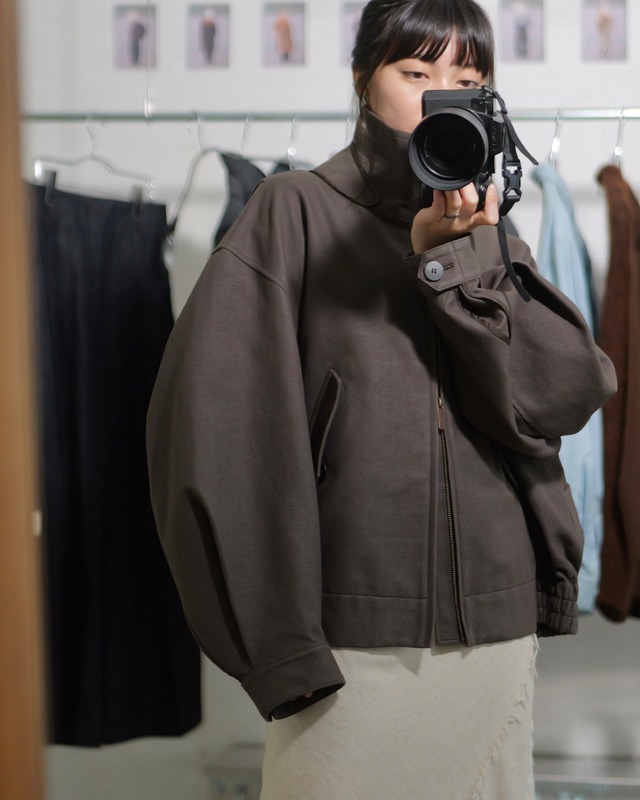 予約販売 | i’m here : - “COTTON LEATHER” BLOUSON ：Brown｜コットンレザー／スイングトップ／バルーンシルエット