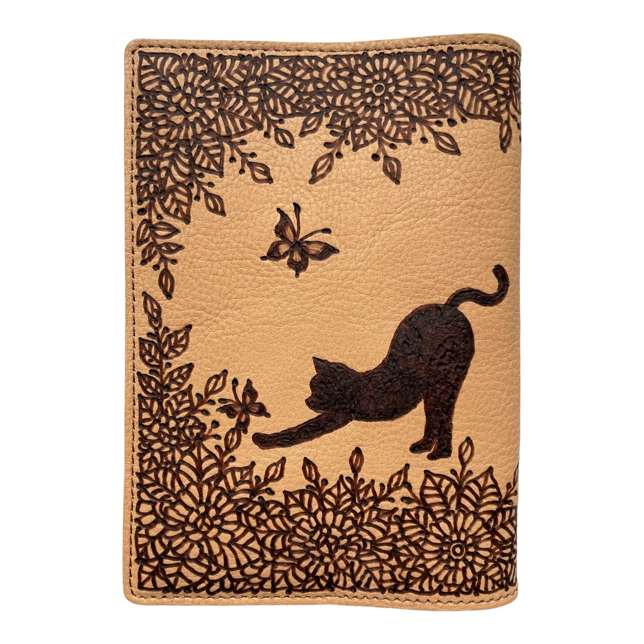 Qutyjoy】手描き一点もの BOOKカバー／手帳カバーA6(文庫本サイズ