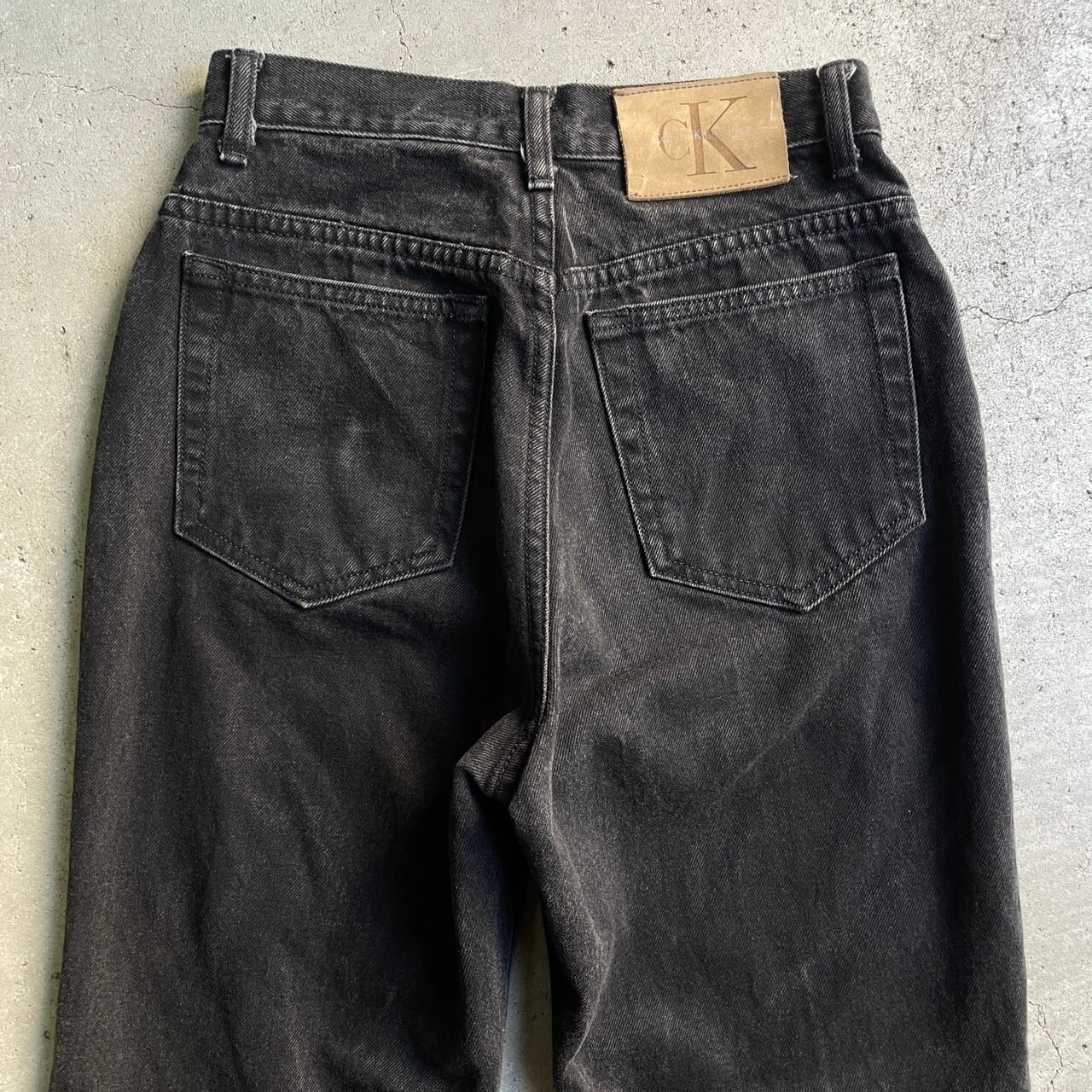 90年代 USA製 Calvin Klein Jeans カルバンクラインジーンズ テーパード ハイウエスト ブラックデニムパンツ レディースW26  古着 90s ヴィンテージ ビンテージ 【デニムパンツ】【PS2307P】 | cave 古着屋【公式】古着通販サイト