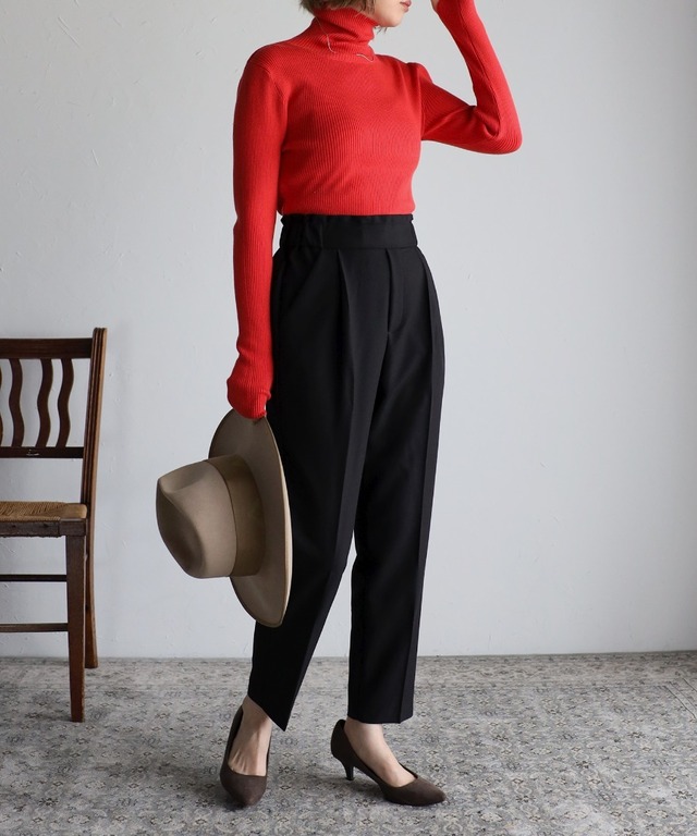 ウエストゴムテーパードパンツ