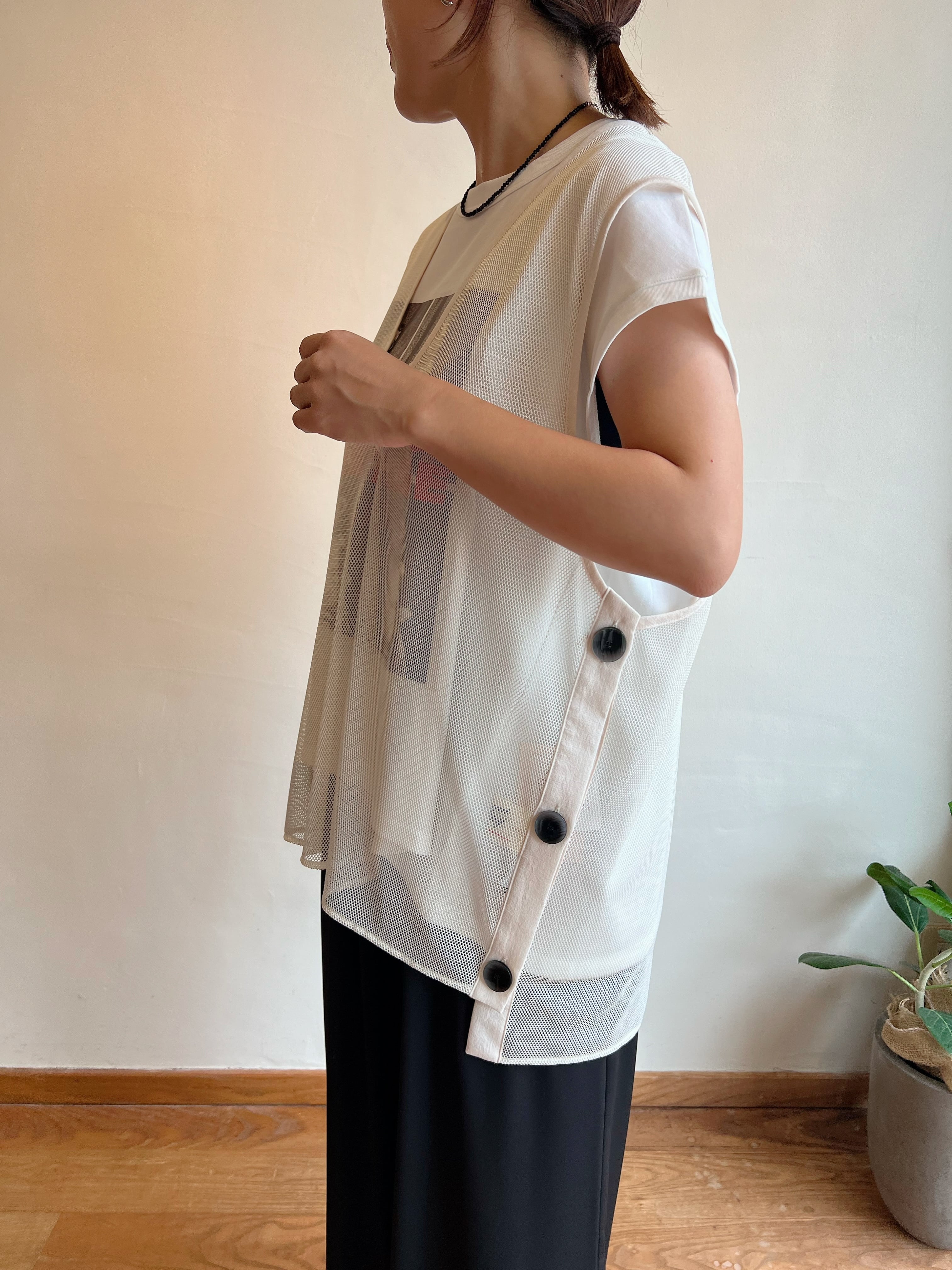 MARGAUX VINTAGE / メッシュサイドボタンベスト | anouk