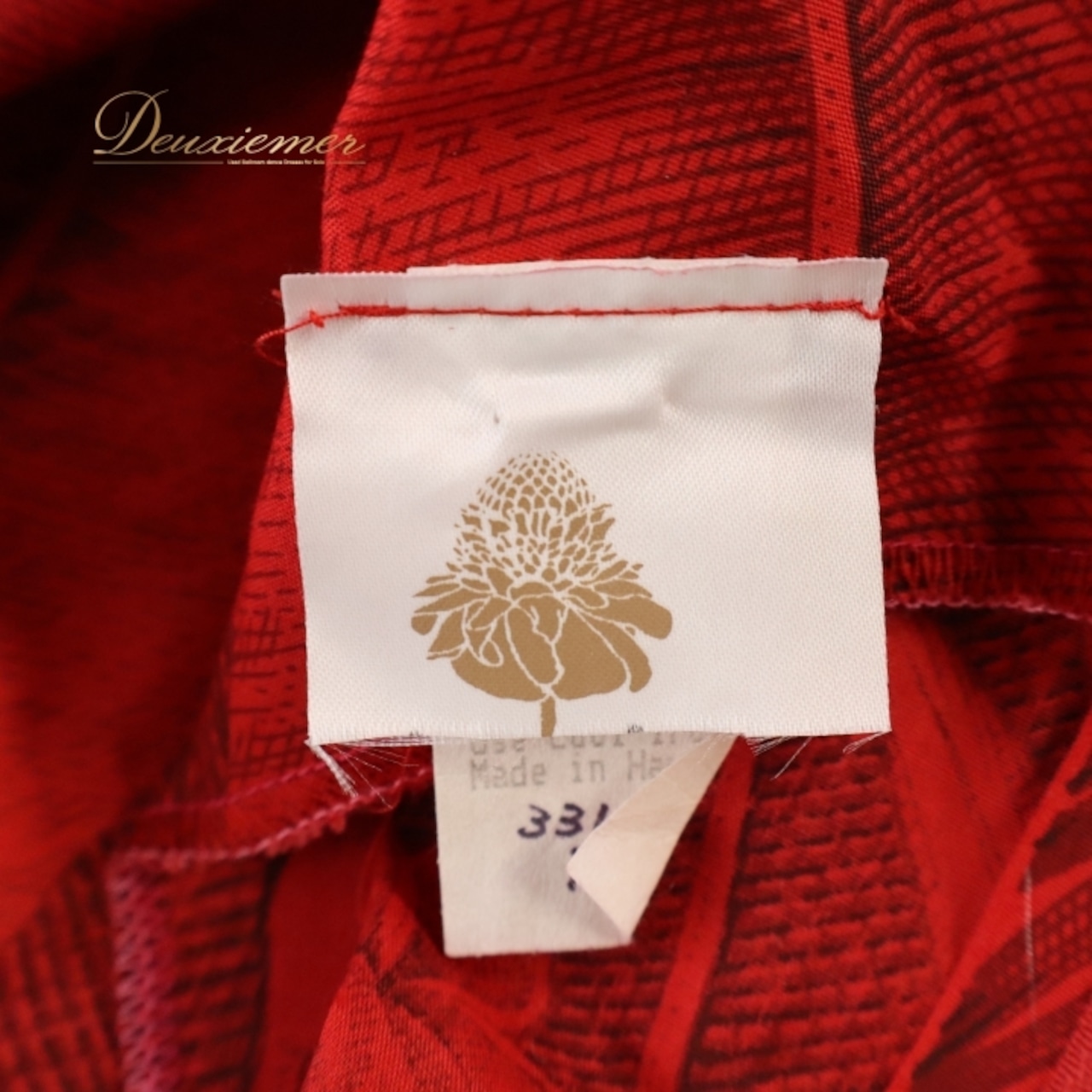 フラダンス 衣装 ワンピース ドレス レッド系 プルメリア柄 ハワイアンプリント アロハ フラ ダンス レッスン 練習 ハイネック フリル ノースリーブ 華やか 鮮やか 上品 大人っぽい かわいい おしゃれ ブラック系 赤 黒 フラダンス衣装 大人用 ハワイアン スカート フリル裾 かわいいデザイン お洒落 エレガント