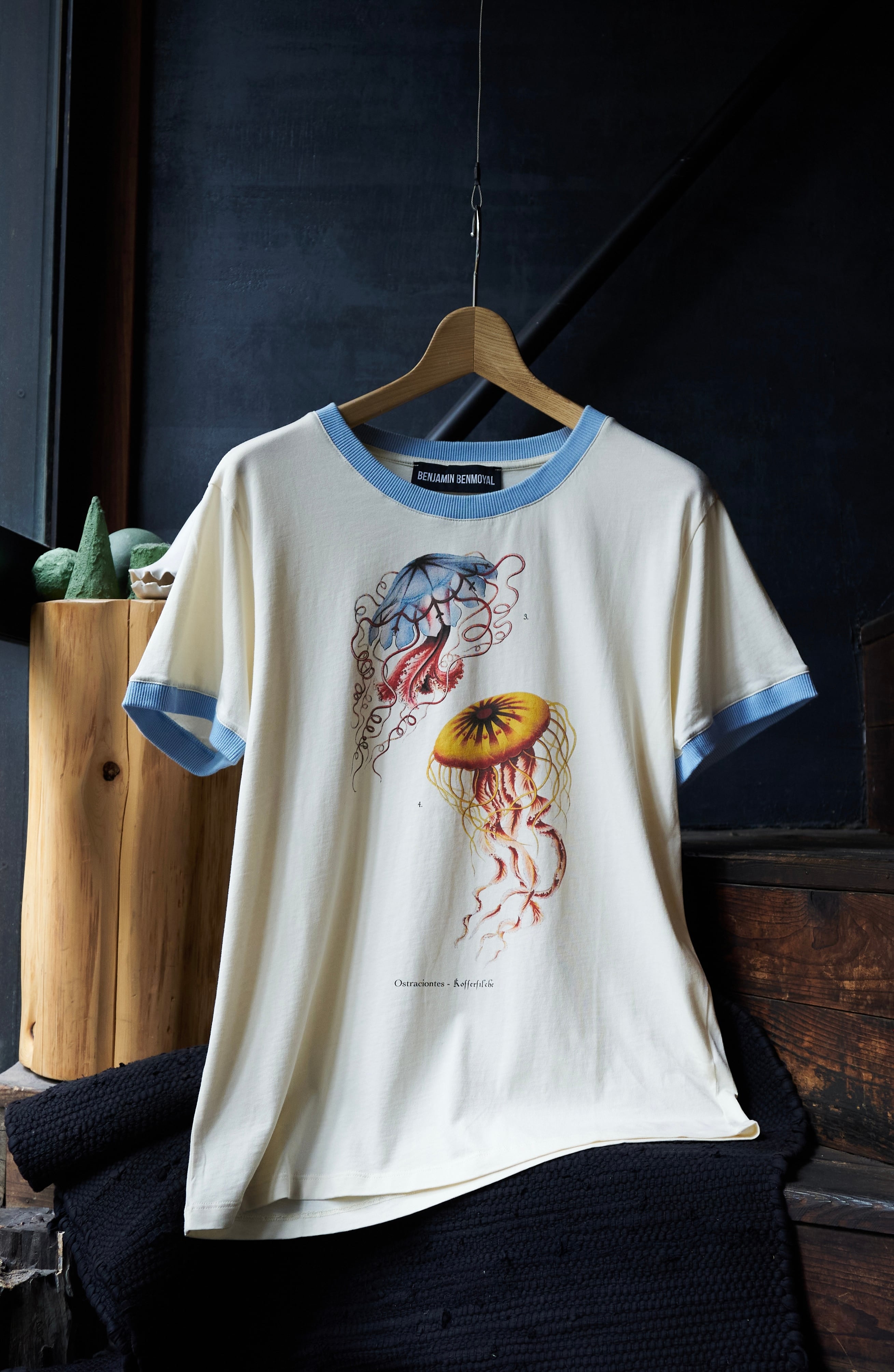 NiCOLAS & MARK Layered docking pattern T-shirt | FOLLIEE.