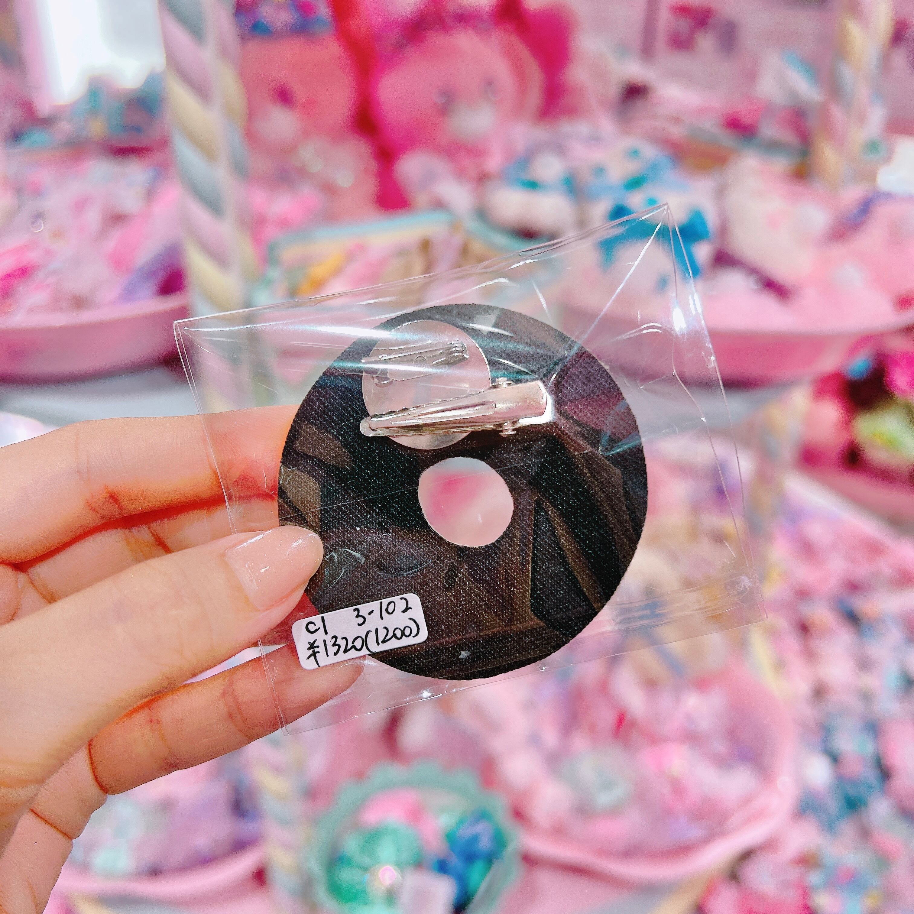 【C1】3-102クリップブローチ