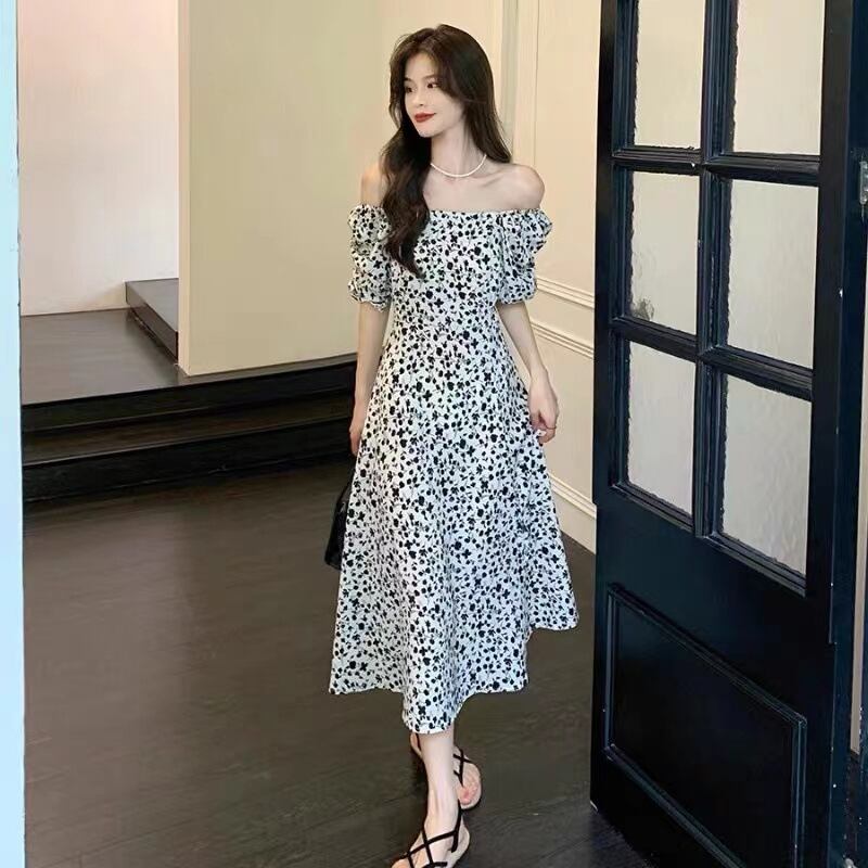 【新作】【送料無料】 フランスのスクエアネックスリット花柄ドレス、女性の夏のお茶休憩、美しく、ハイエンドでエレガントなロングドレス 2023 新しいスタイル 0243091160816