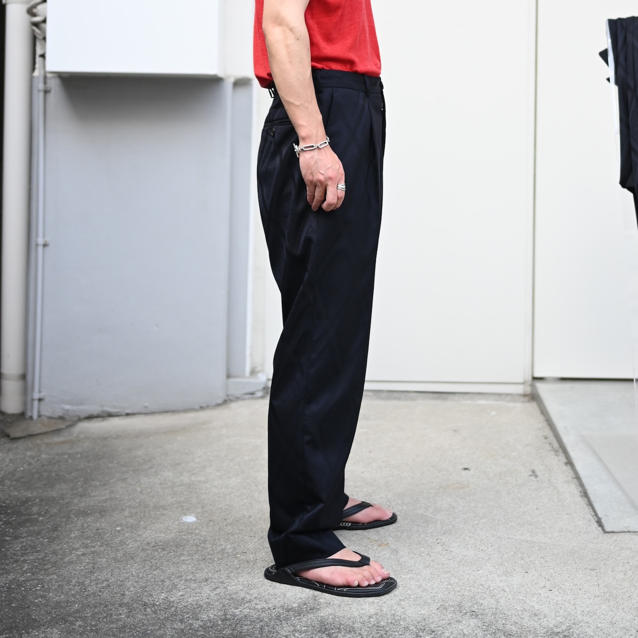 Nonnotte / Draping One-Tuck Tapered Trousers