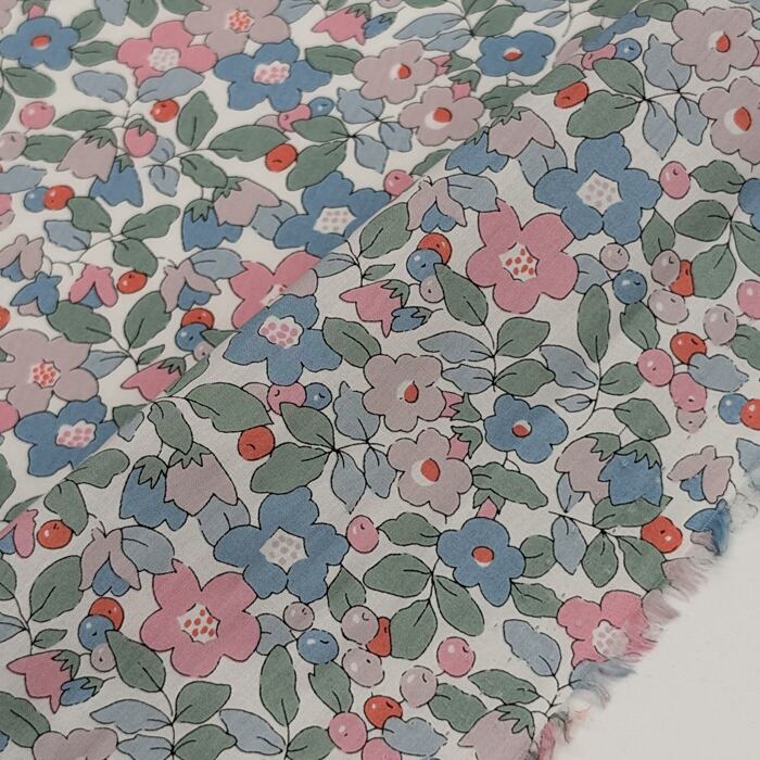 リバティ・ファブリックス タナローン ベッツィ・ベリー ピンク/グリーン 約108×50cm