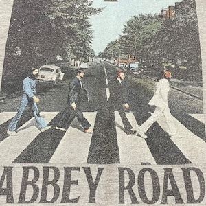 【THE BEATLES】ビートルズ アビーロード ABBEY ROAD ロゴ レコードジャケット フォトプリント 薄手 オフィシャル スウェット トレーナー プルオーバー M US古着