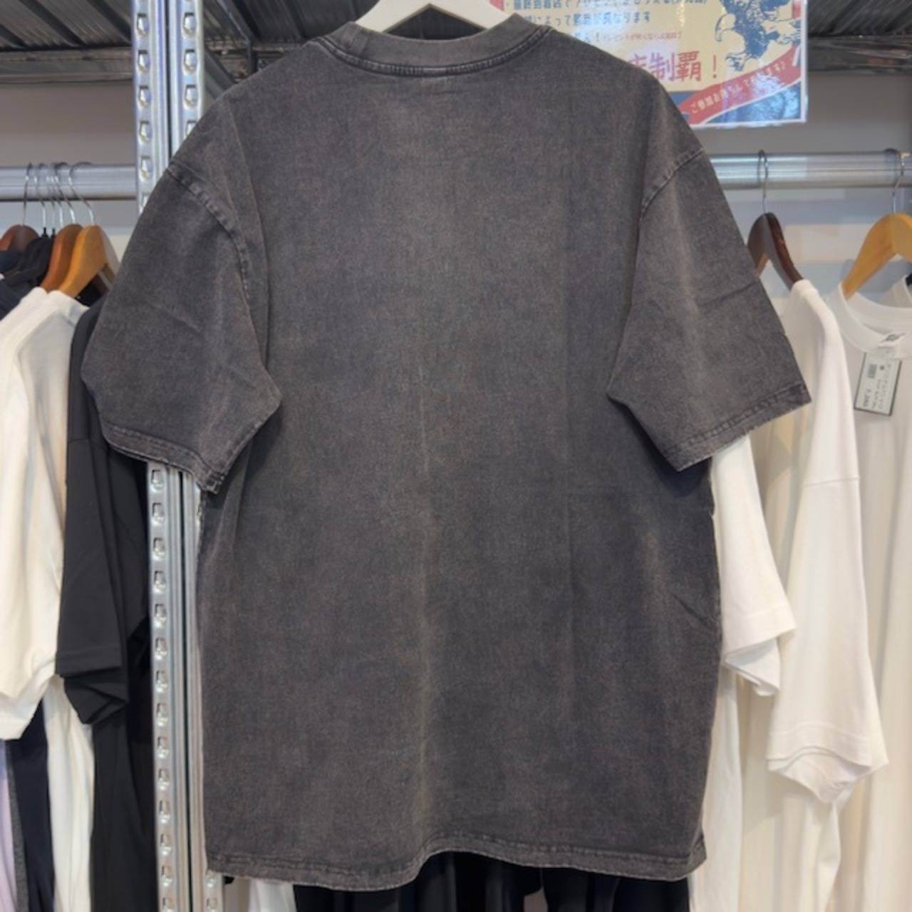 ビンテージ風半袖Tシャツ《PIERROT》
