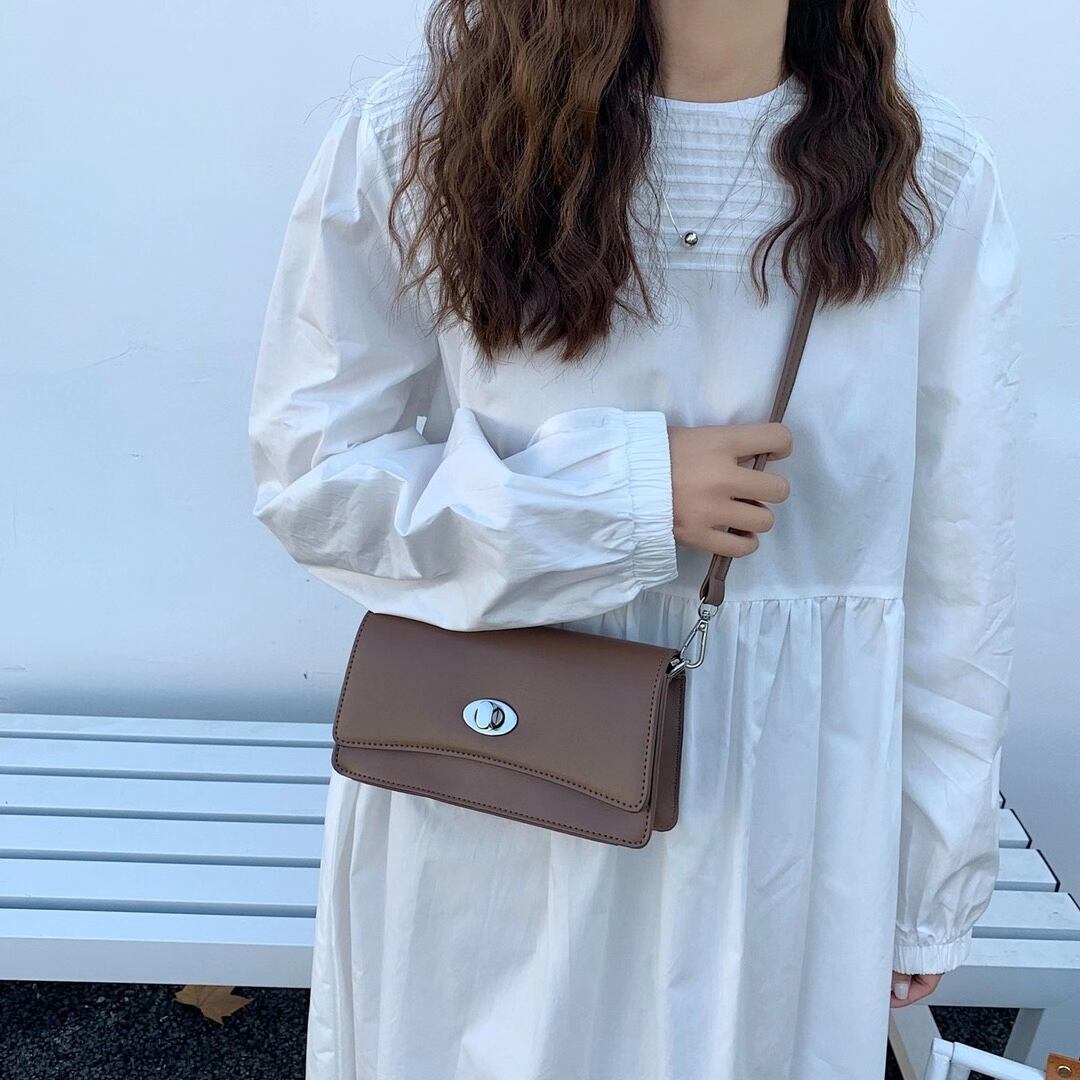 ポーチ付き　スクエアショルダーバッグ　AS75-9953