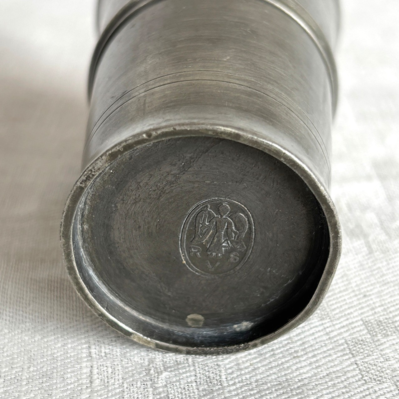 錫製カップ　ピューター　カップ　ヴィンテージ　ブロカント　古道具 19twe33-1