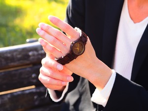 銘木紫檀の腕時計（三つ折りベルトタイプ）