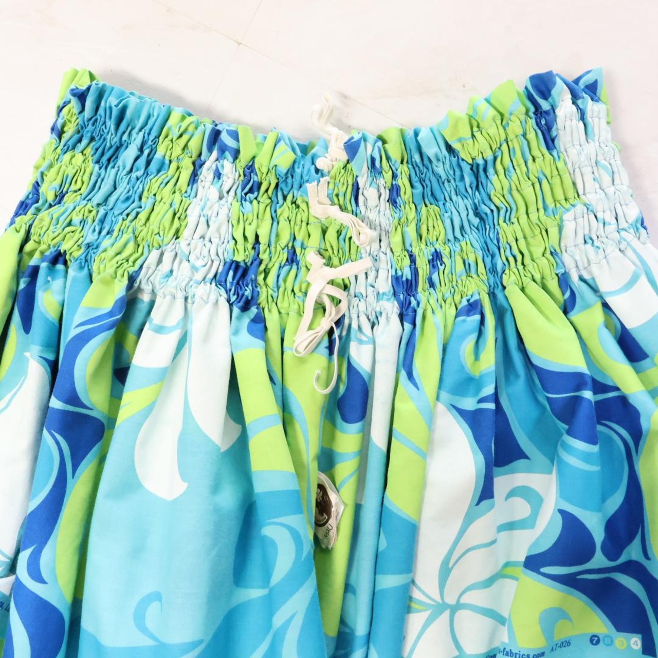 【日本製 フラダンス衣装】スカイブルー MAU OAFU ティオカンパニー パウスカート 花柄 水色 白 黄緑 アロハ フレア かわいい