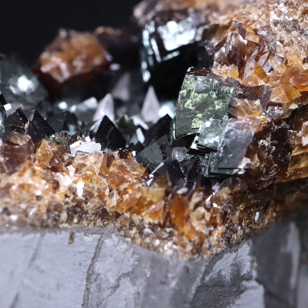 希少！アイオワ州産 イリデッセント カルサイト 原石 519.3g