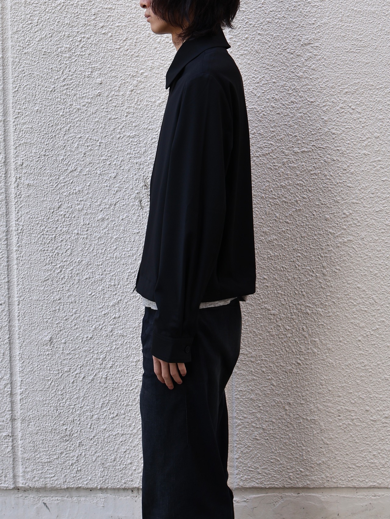 【+(plūs)】double zip minimal jacket/black