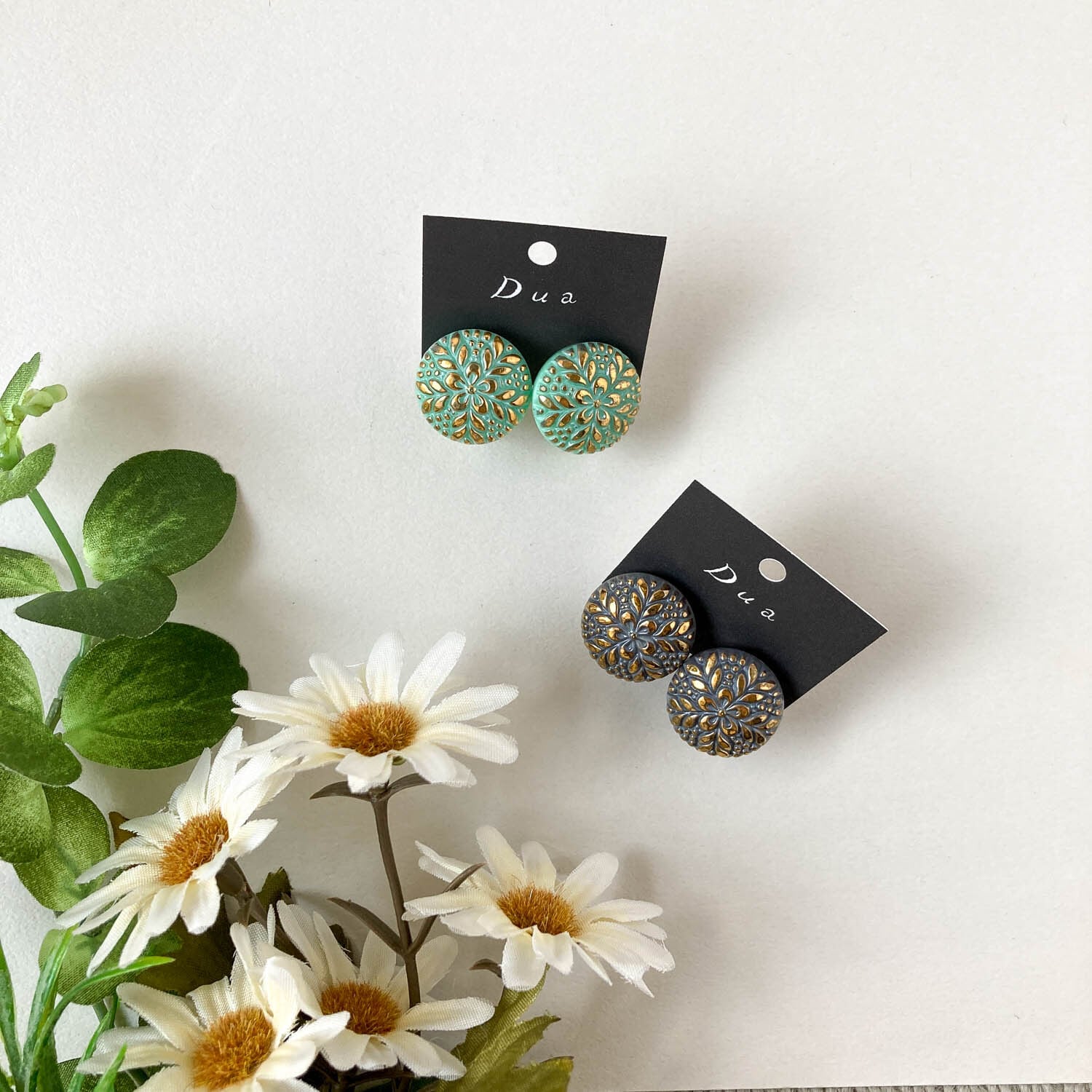 ゴールド草花模様チェコガラス〈ピアス/イヤリング〉