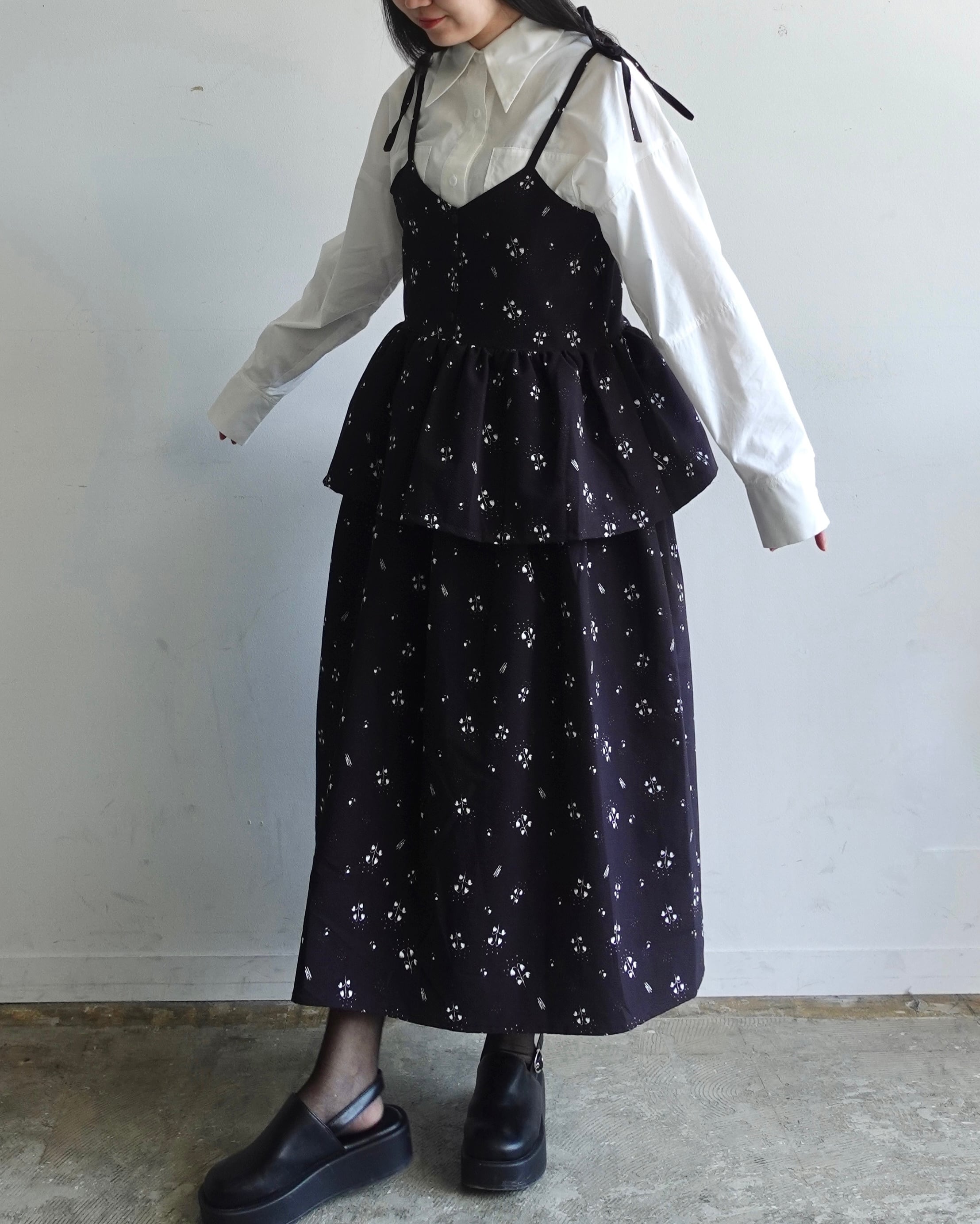 washed cotton linen back ribbon dress / black | -by RYOJI OBATA