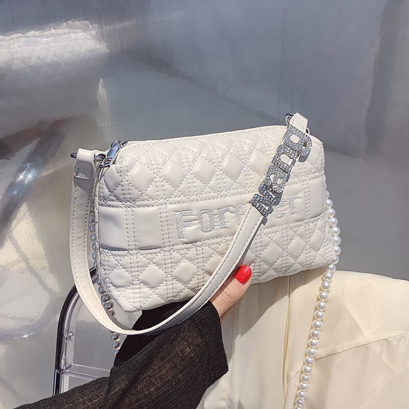 パールチェーン サマーレッド 夏物 真珠 メッセンジャーバッグ Tiancai_Wing_Bag78491250177