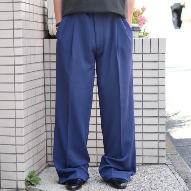 wide silhouette 2tuck slacks navy