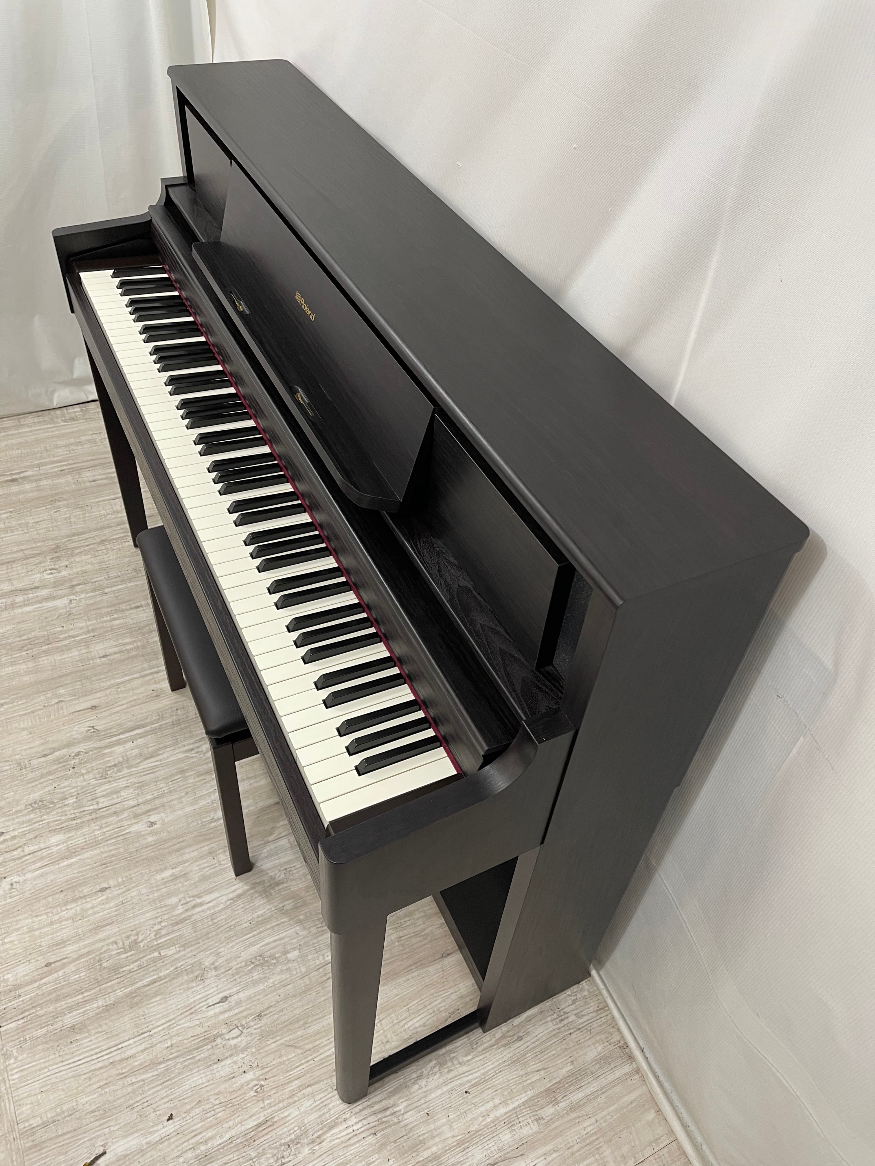 2018年製中古美品、木製鍵盤 Roland LX705-DR カラー…ダークローズウッド