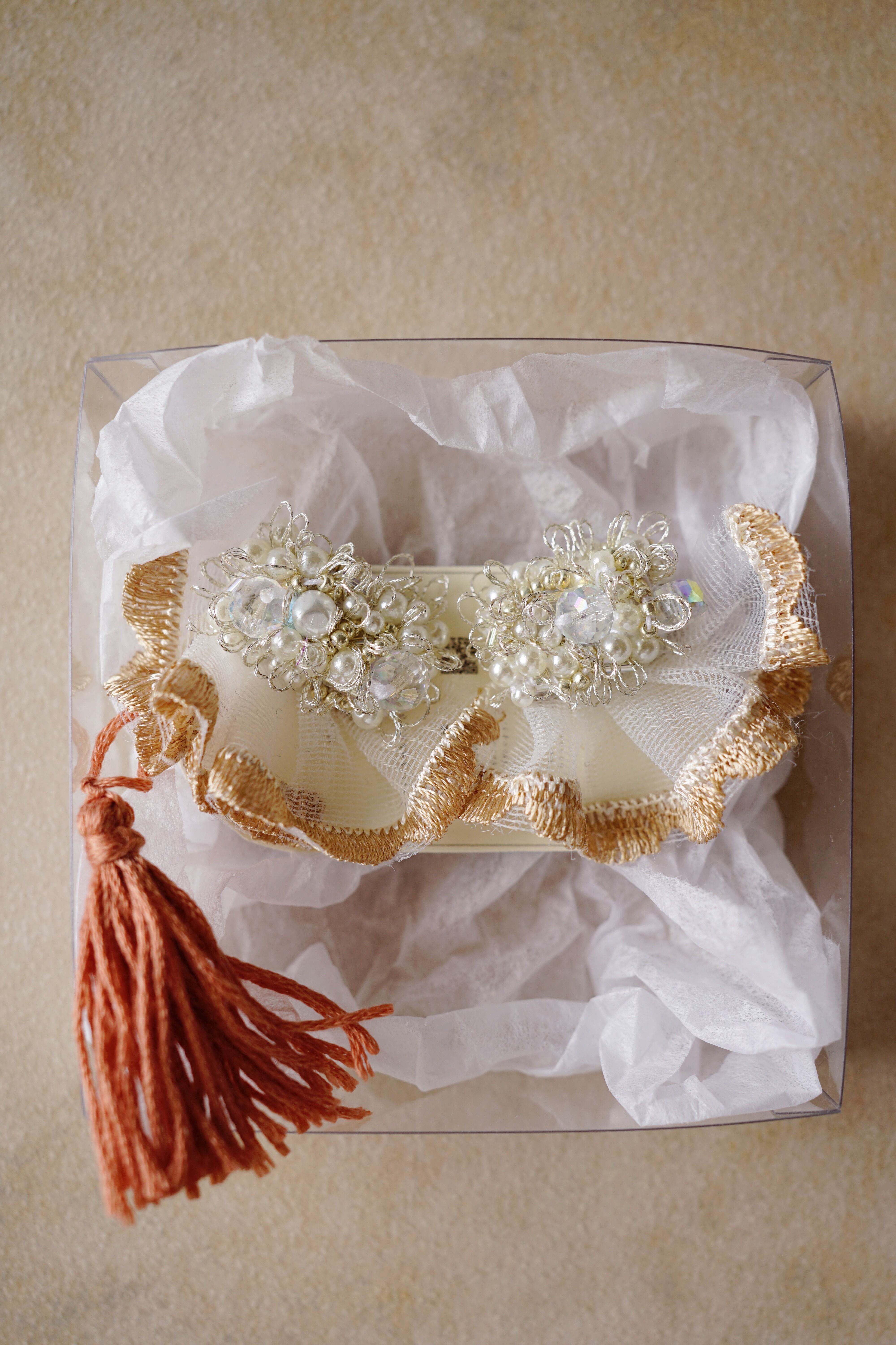 lace white/ ピアス