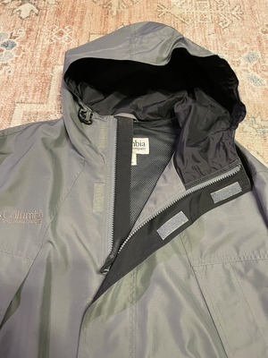 Colombia / shell jacket / mountain parka