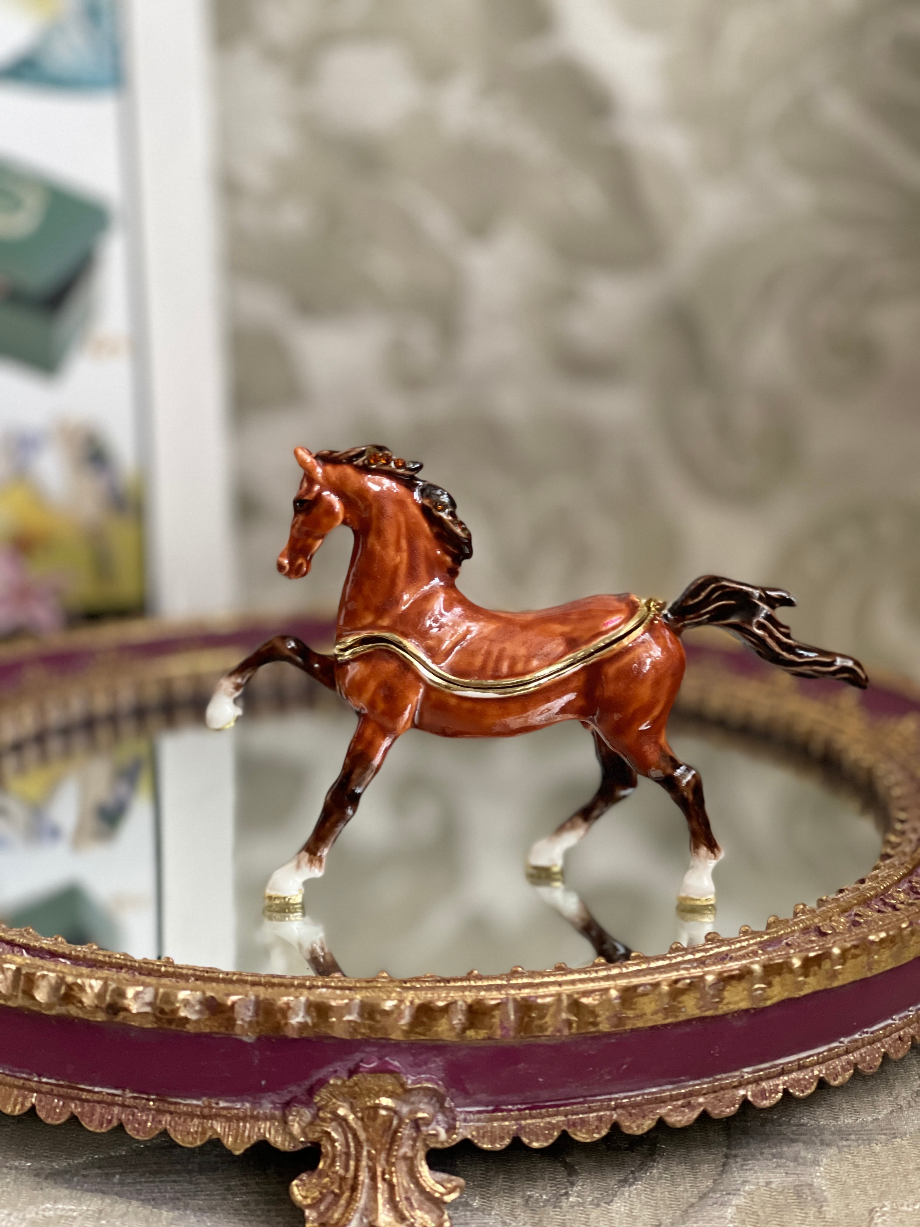 ◇2026年干支◇ホース 馬◇ネックレス付きエナメルBOX◇シークレット